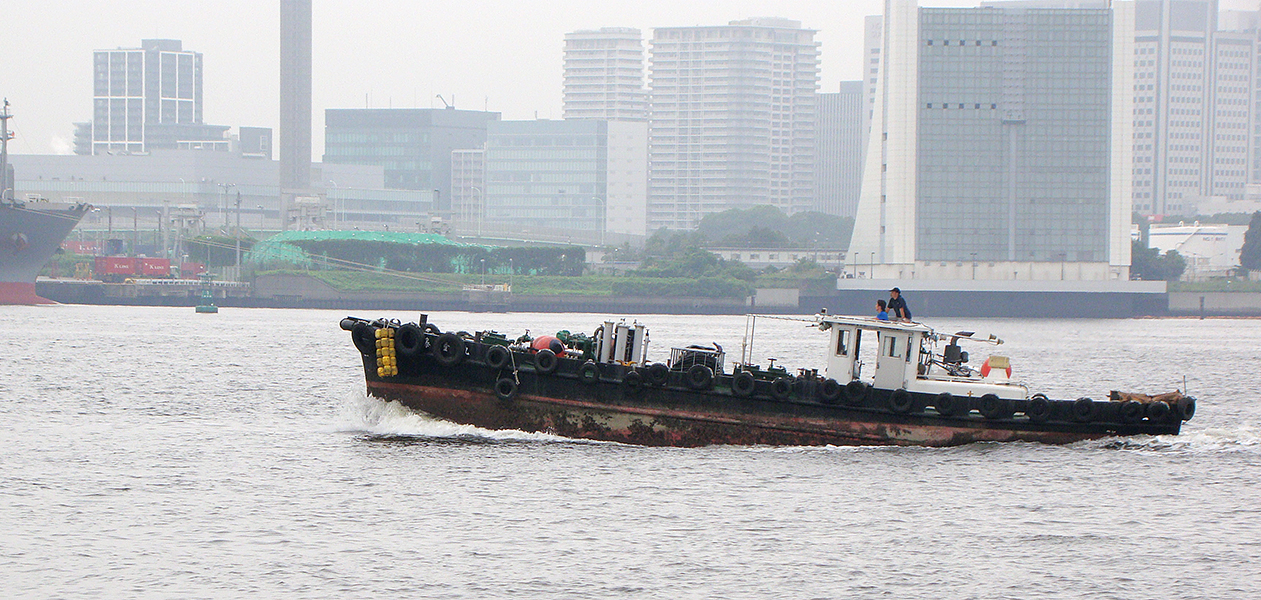 старый баркас