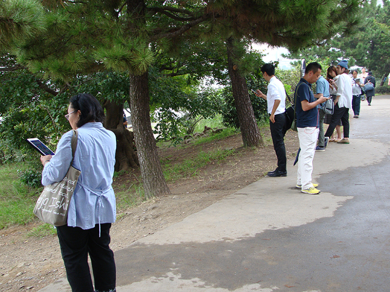 японцы мобильники